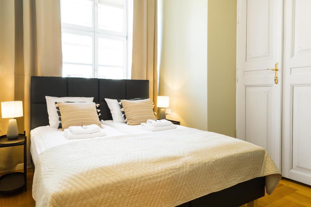Glamorous Apartment In Heart Of Old Town Krakow Ngoại thất bức ảnh