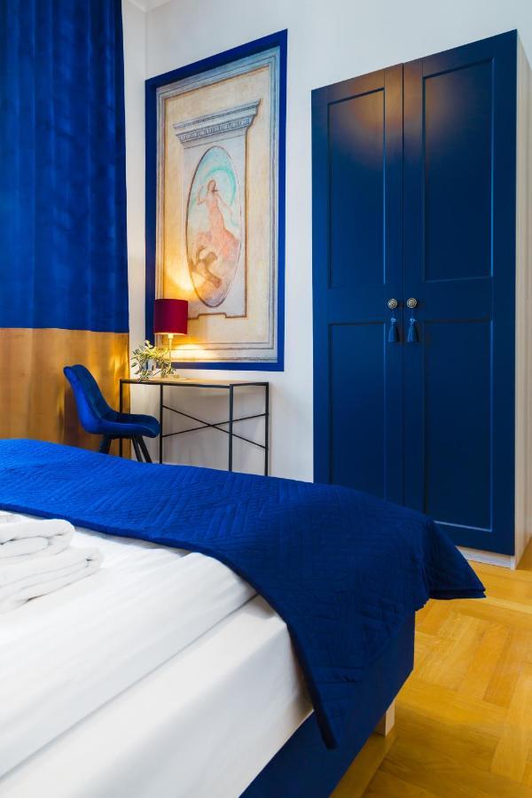 Glamorous Apartment In Heart Of Old Town Krakow Ngoại thất bức ảnh