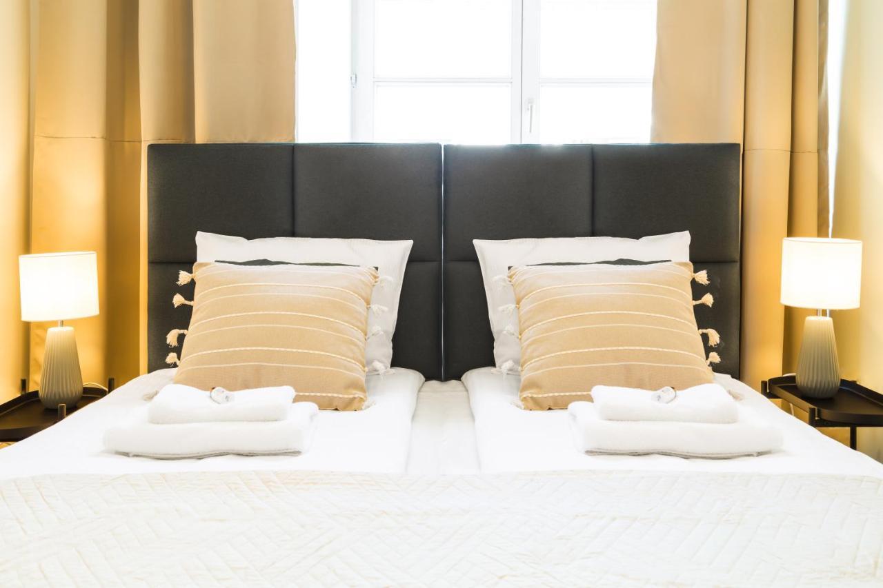 Glamorous Apartment In Heart Of Old Town Krakow Ngoại thất bức ảnh