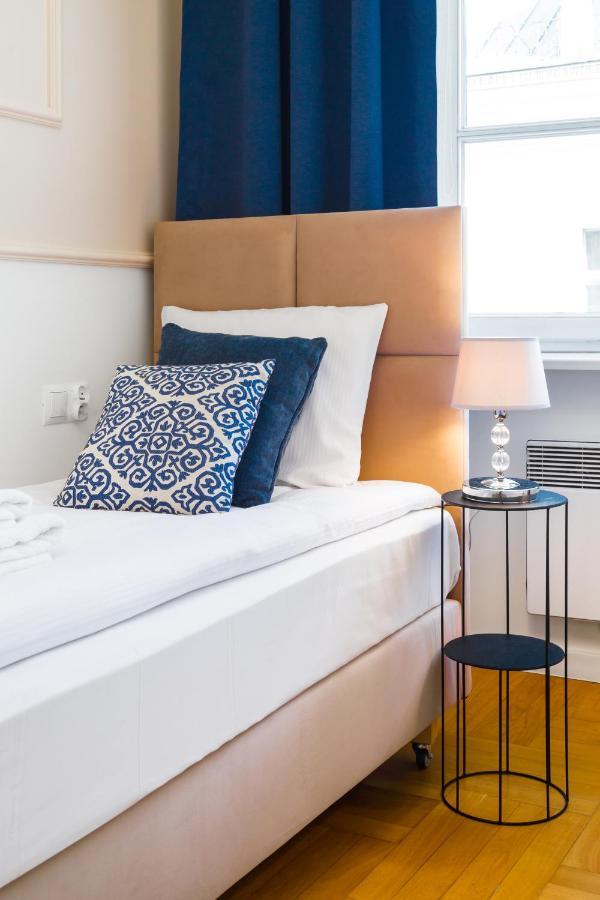 Glamorous Apartment In Heart Of Old Town Krakow Ngoại thất bức ảnh